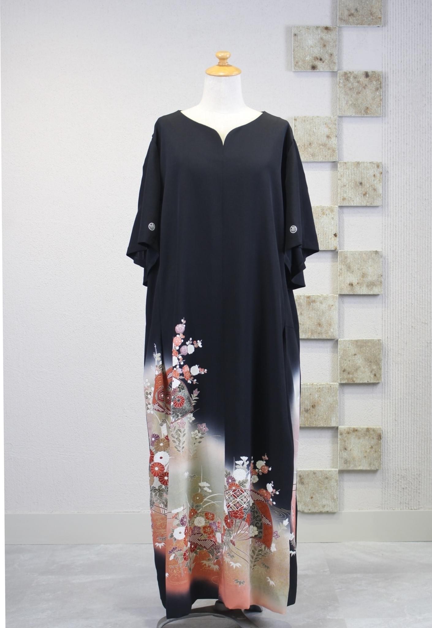 A様（栃木県）黒留袖からフレアー袖ドレス