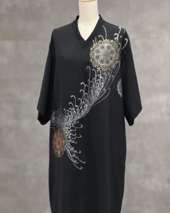 Ｓ様（栃木県）黒の絵羽織からワンピース | 着物リメイク服オーダー 