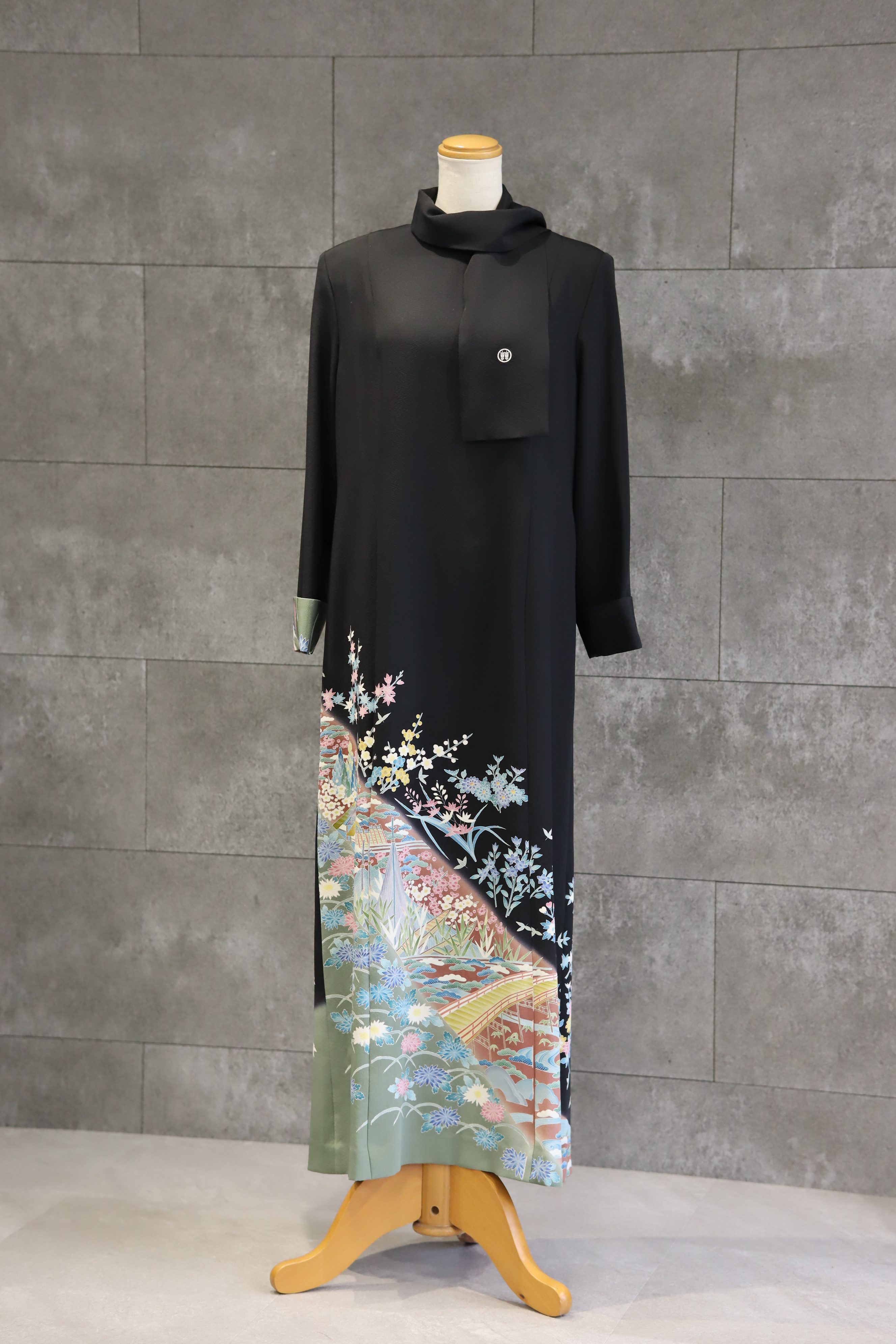 O様（東京都）黒留袖からドレス